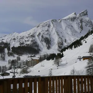 https://le-sestriere.fr-provencehotel.com